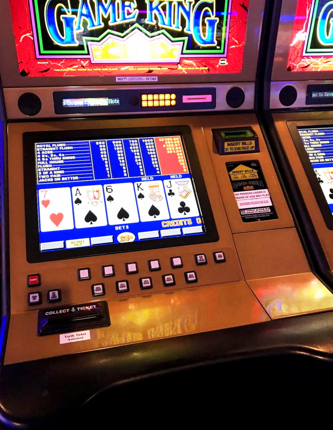 285% First deposit bonus at CasiPlay Casino