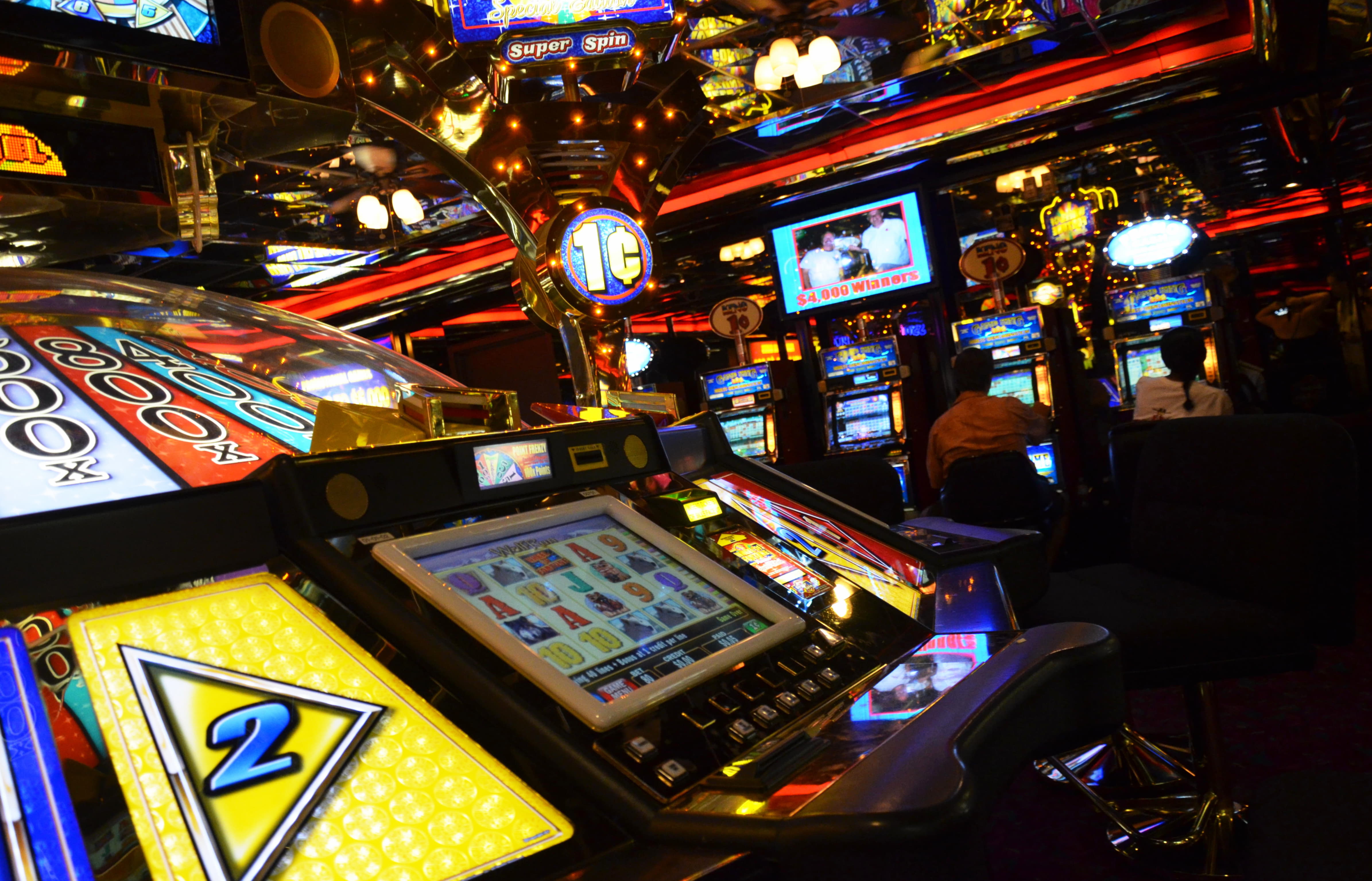 EUR 355 free chip at Jackpot City Casino