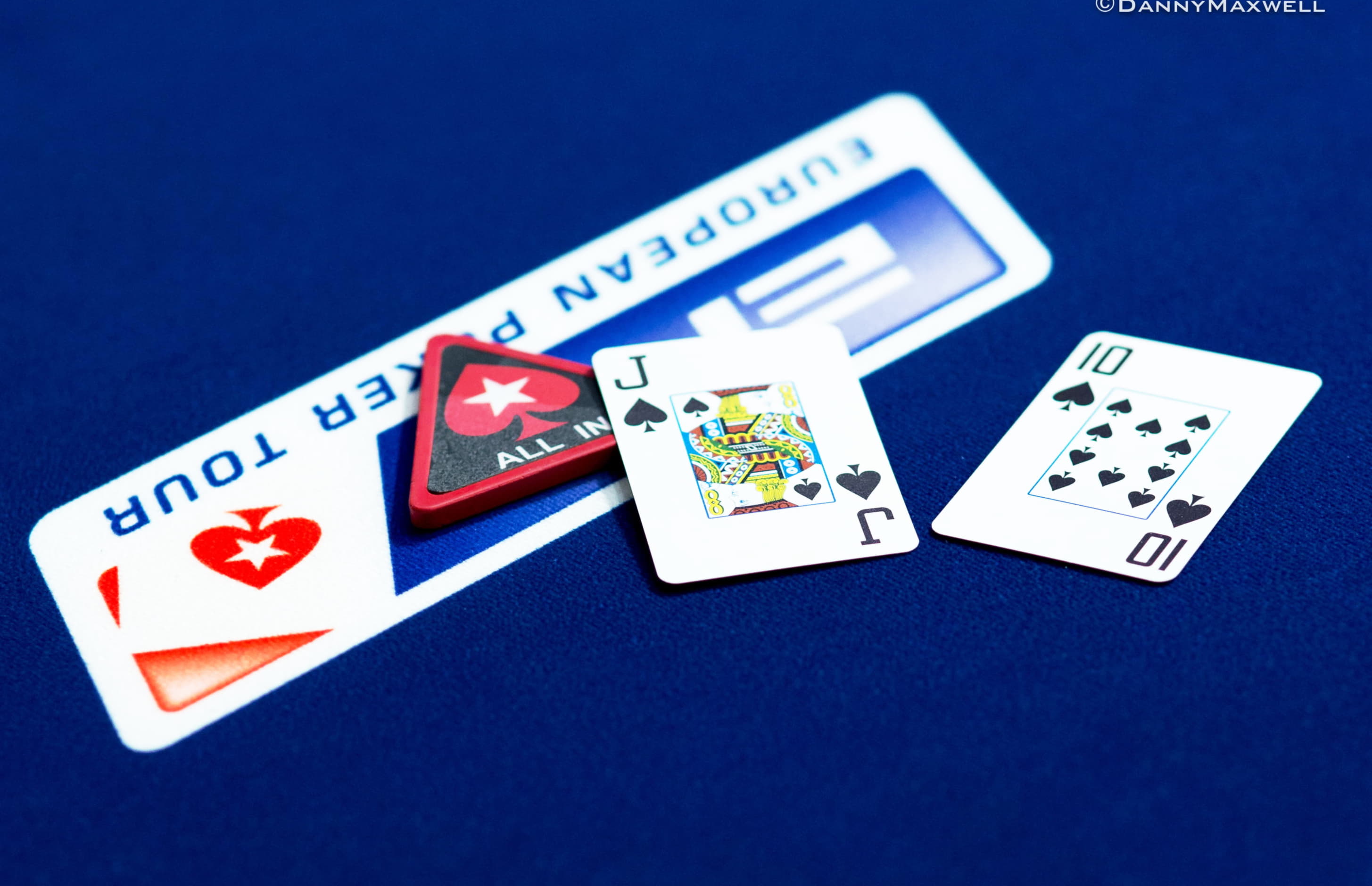 $200 Daily freeroll slot tournament at Casino-X