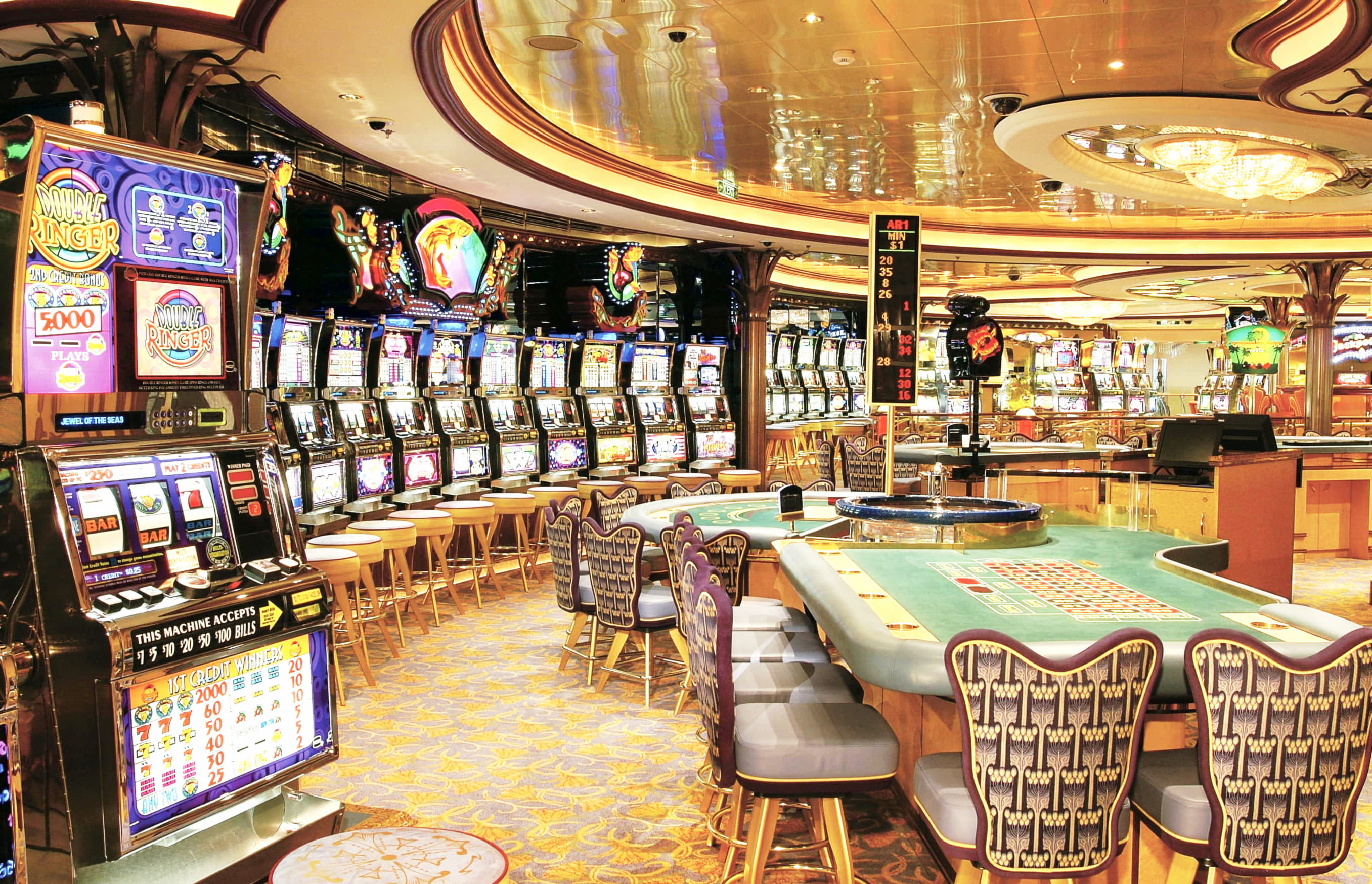 £280 Daily freeroll slot tournament at Spin Palace Casino