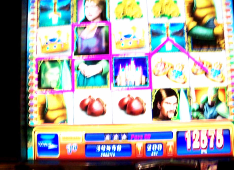 135 free casino spins at Oshi Casino