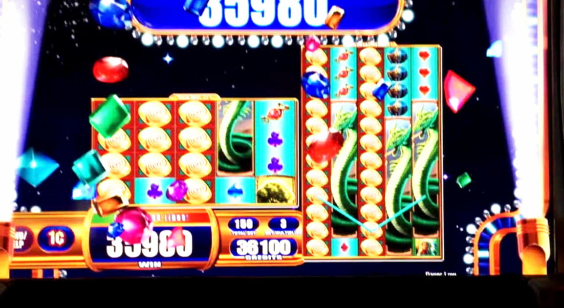 10 Free Spins right now at Red Flush Casino