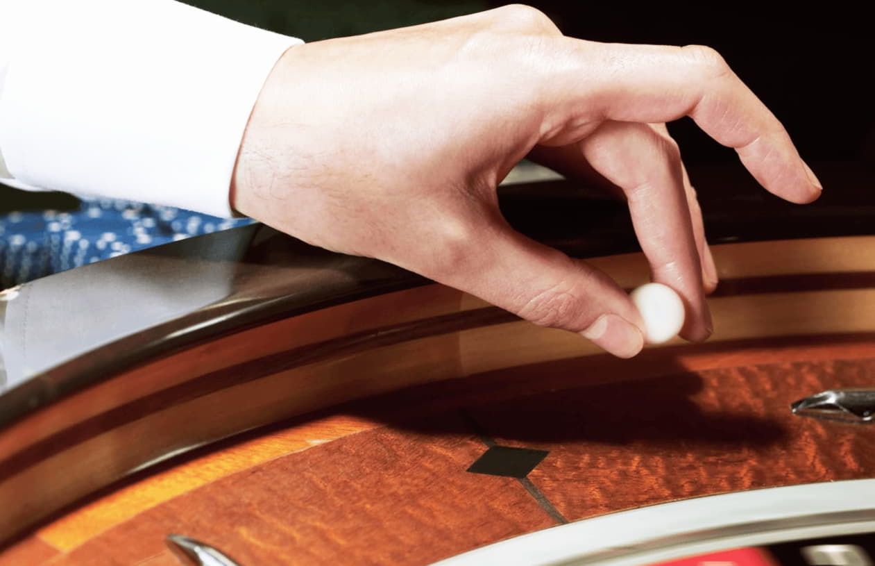 €610 Casino chip at CasiPlay Casino