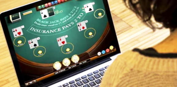 €905 Daily freeroll slot tournament at Gratorama Casino