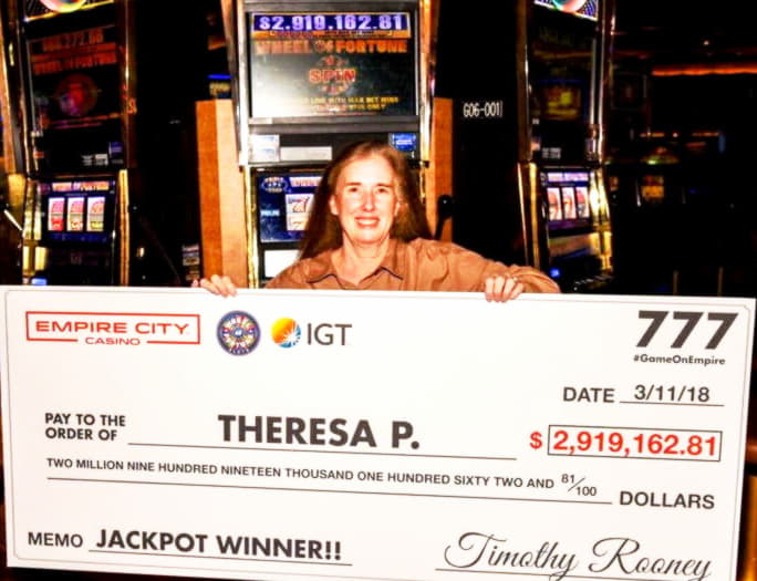 740% Welcome Bonus at CasiPlay Casino