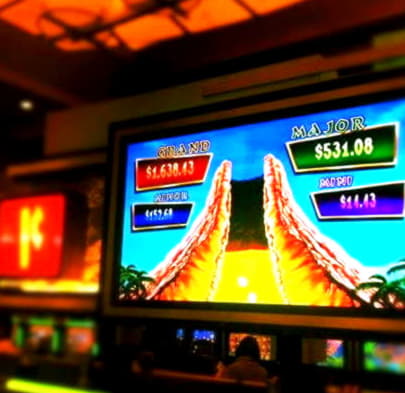 $420 Mobile freeroll slot tournament at Dunder Casino