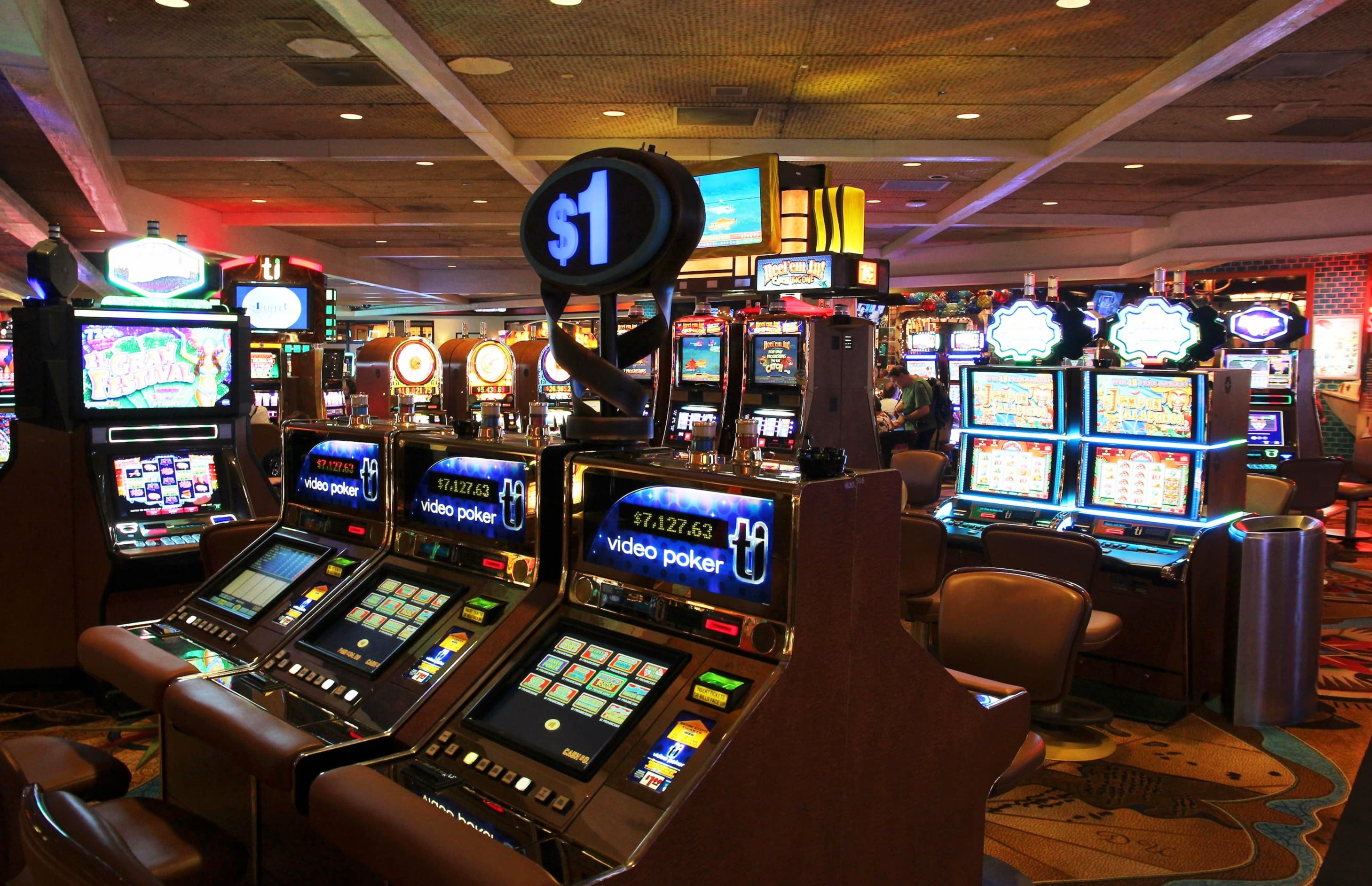 555% Match Bonus Casino at Estonia Casino 