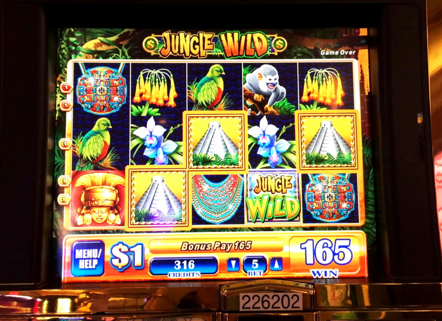 €135 FREE CHIP CASINO at Leo Vegas Casino
