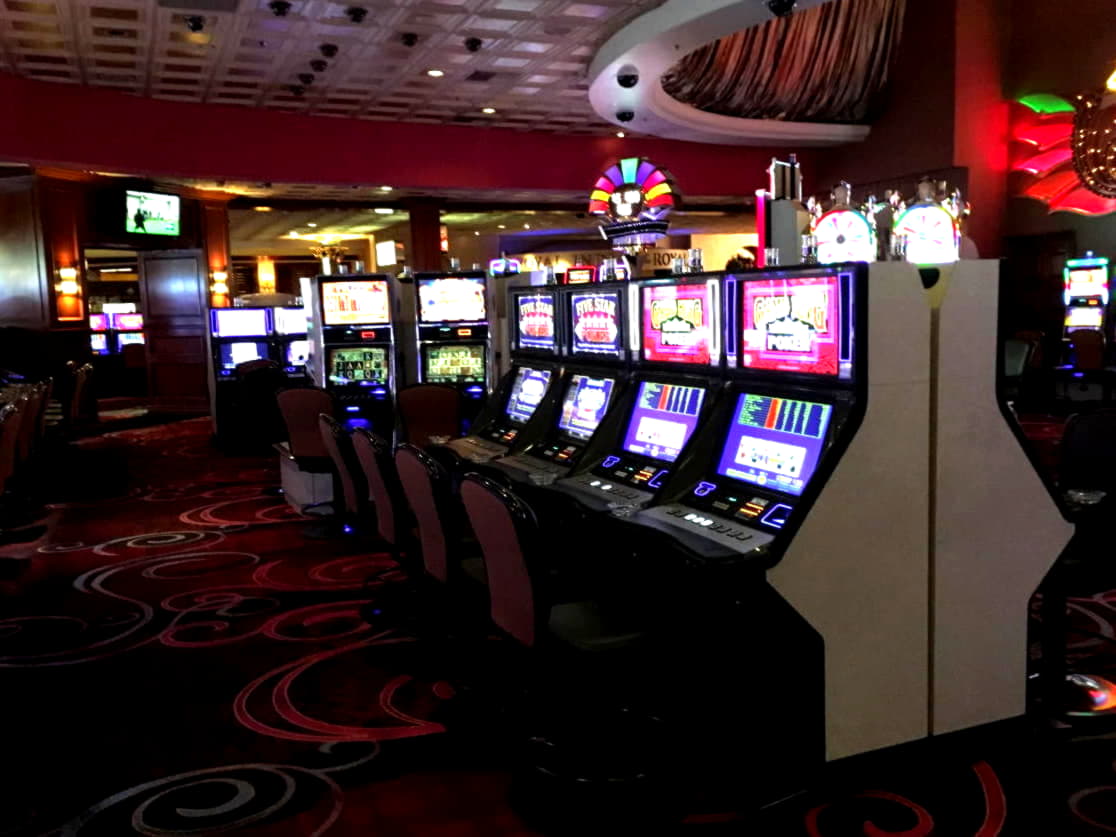 165 Free Spins right now at King Billy Casino