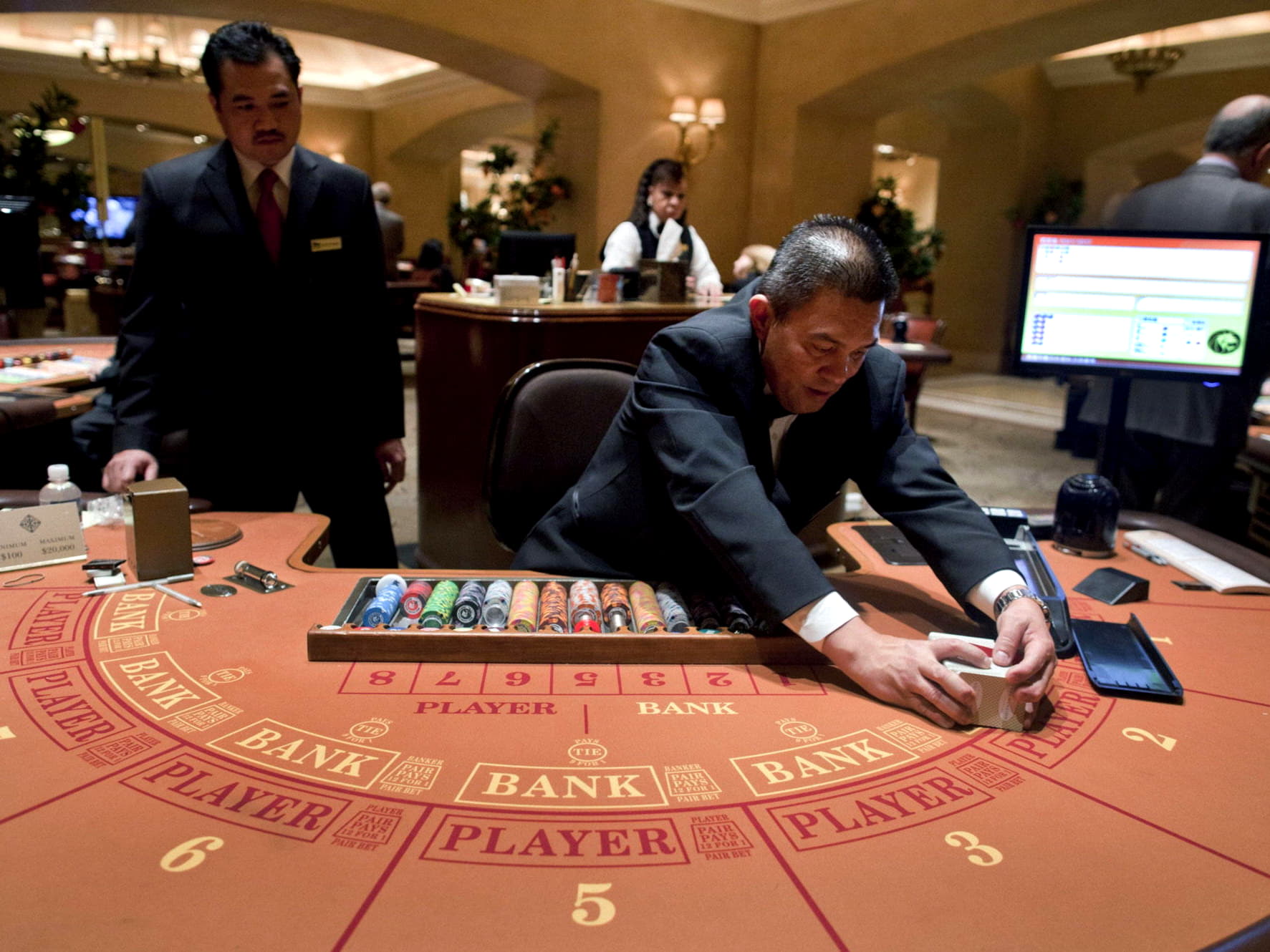 $165 Free Casino Tournament at Platinum Play Casino