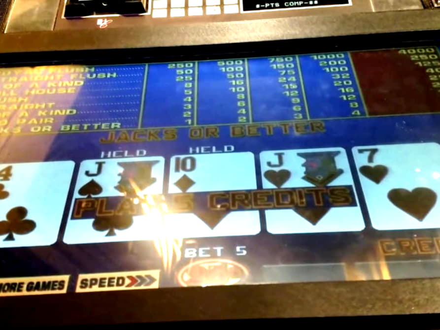 11 FREE SPINS at Slotty Dubai Casino