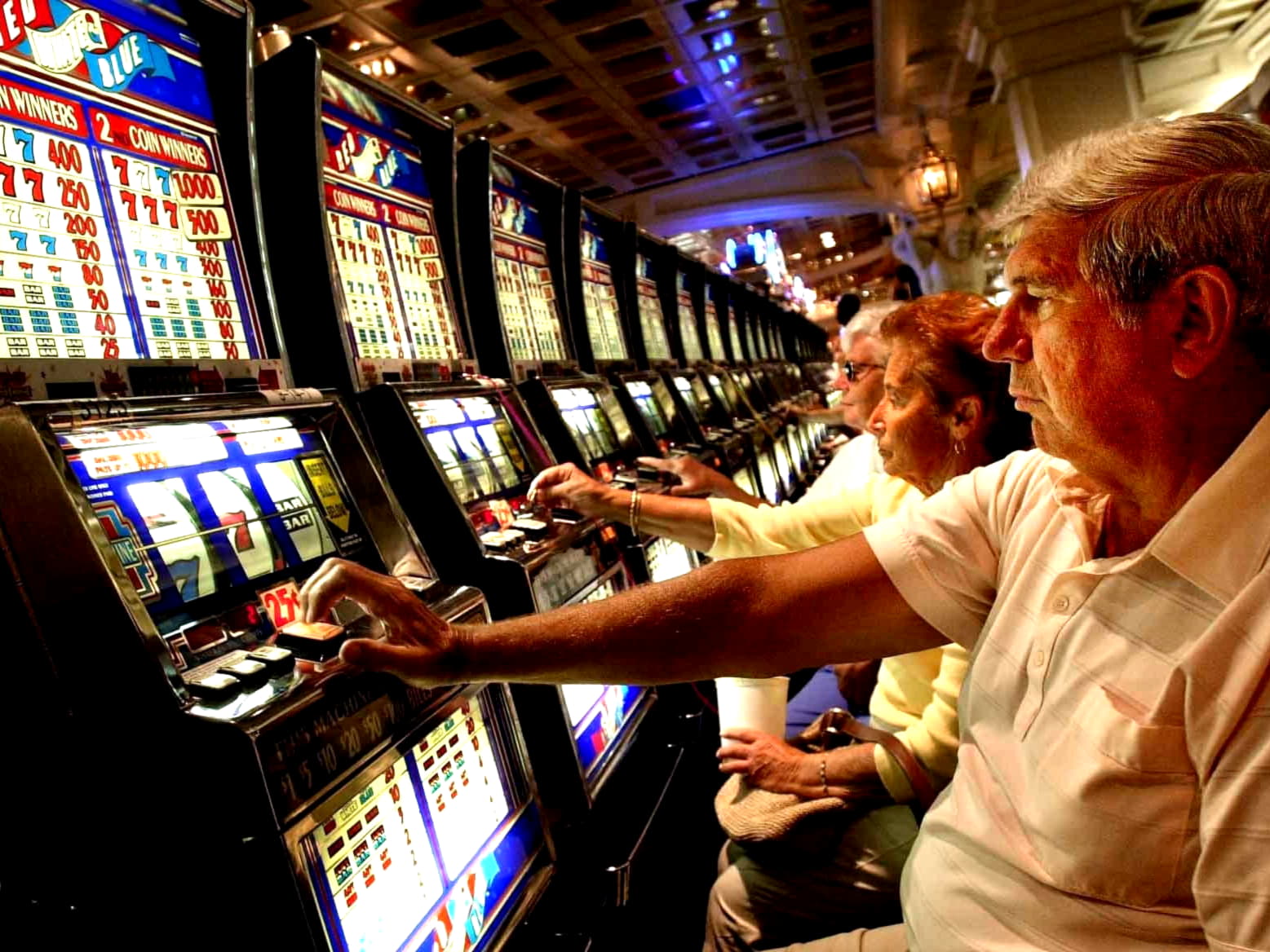 €605 Mobile freeroll slot tournament at LV Bet Casino
