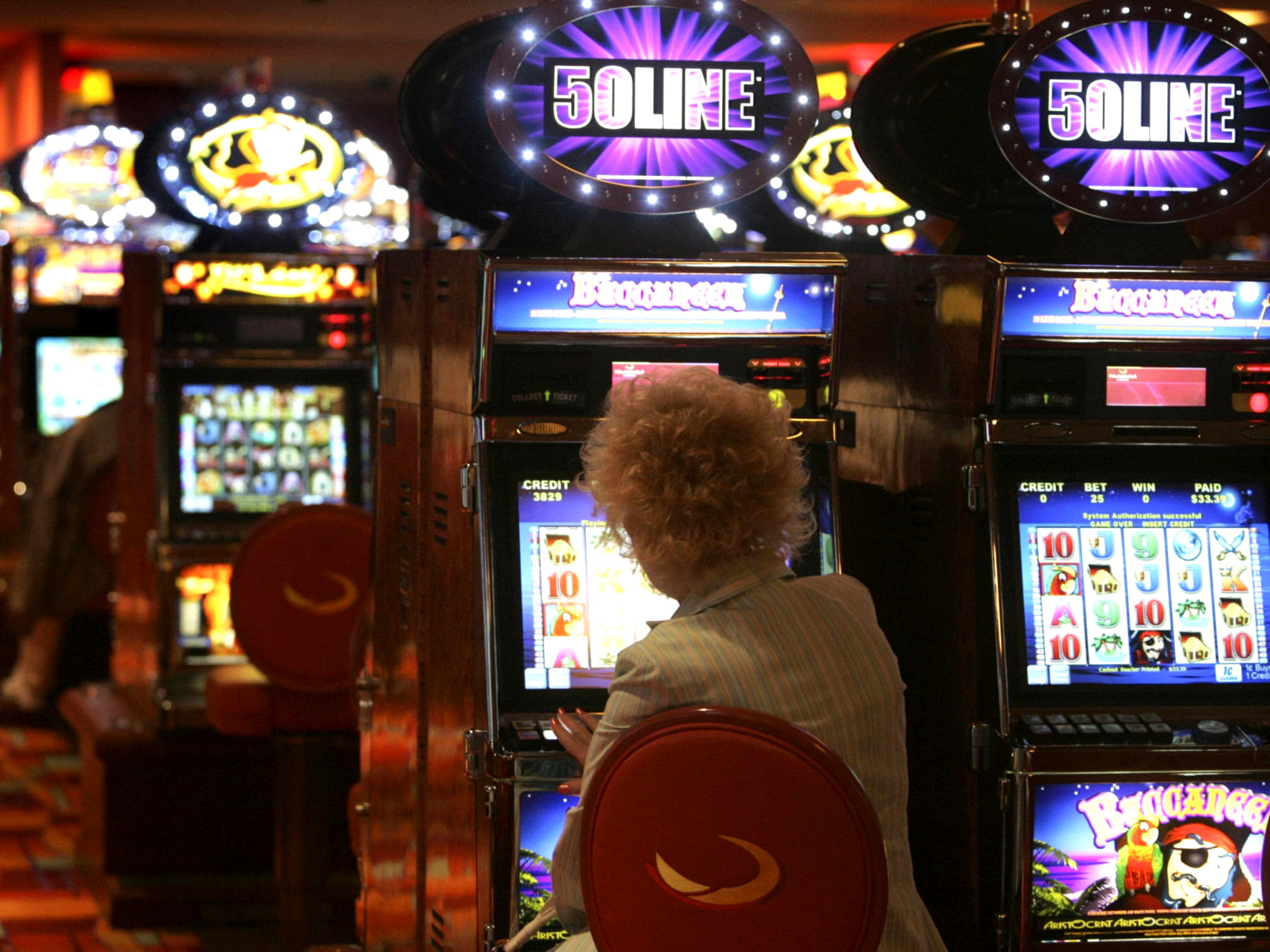 215 free spins at Lucky Nugget Casino