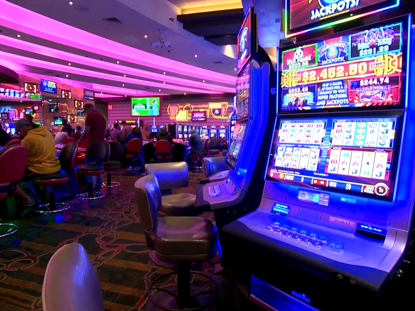 ﻿$825 Daily freeroll slot tournament at Guts Casino
