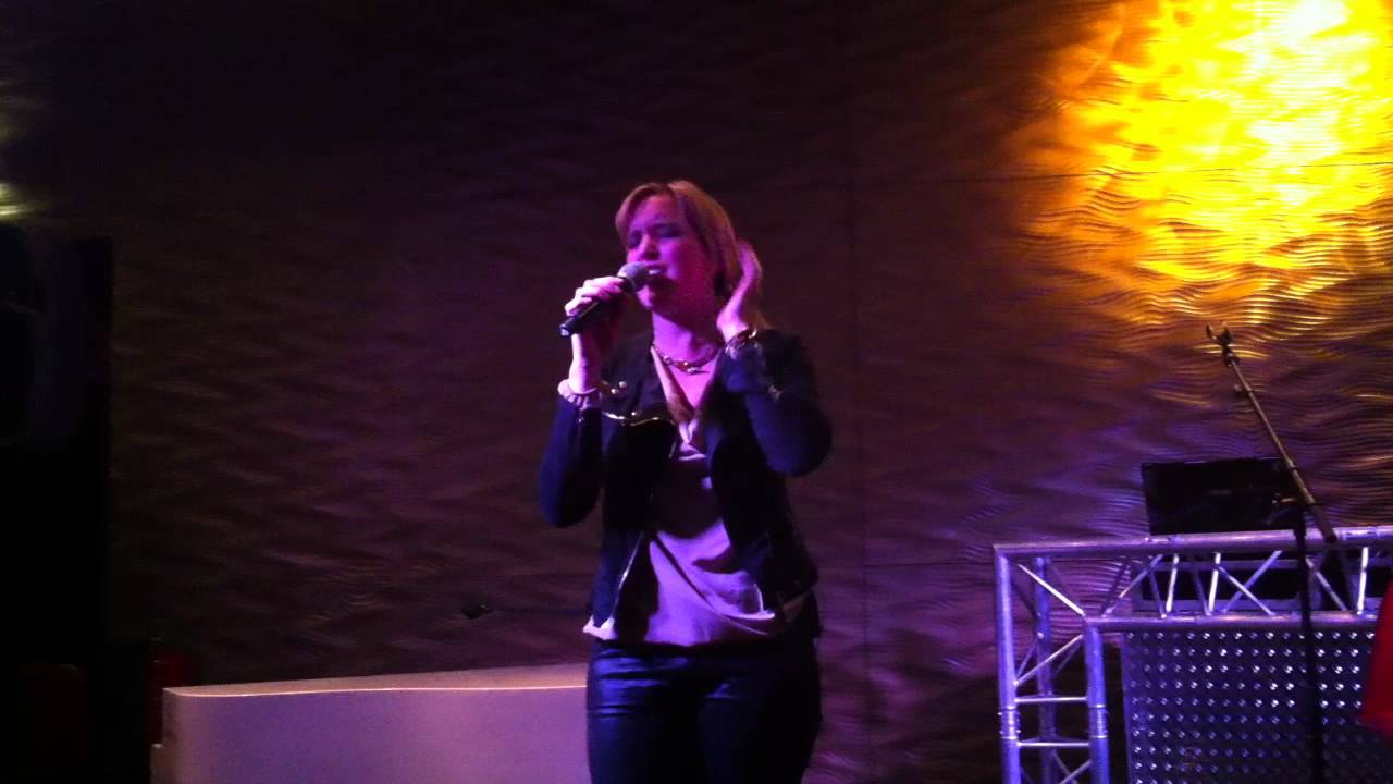 Leonie Meijer - Just Say Yes // Holland Casino Groningen 27-01-12 Lady Lounge