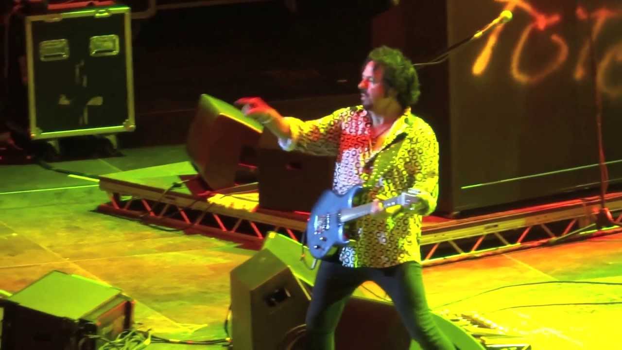 Toto - Africa (Live @ Ziggo Dome, Amsterdam, The Netherlands) on June 8, 2013