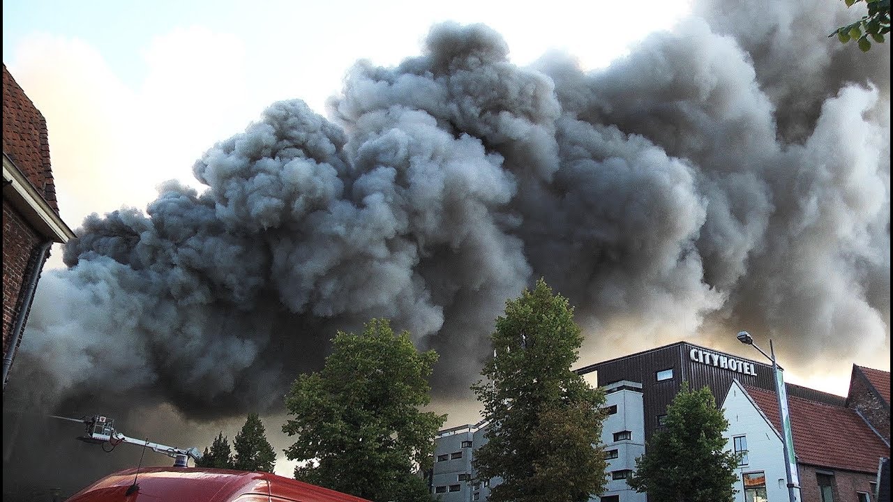 Zeer grote brand in Holland Casino in Groningen