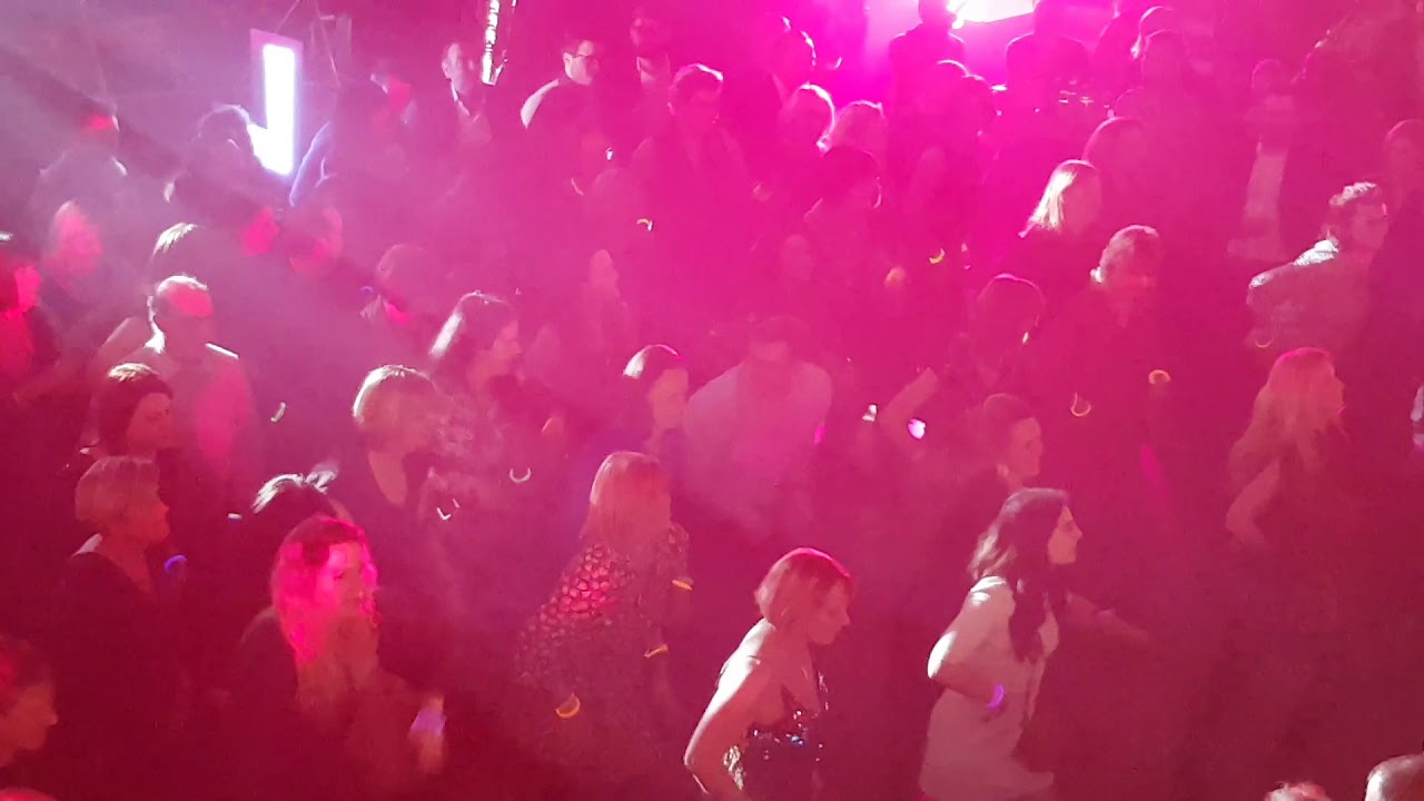 Flashmob I Gotta Feeling - NY 2020 Casino Knokke - Rudy