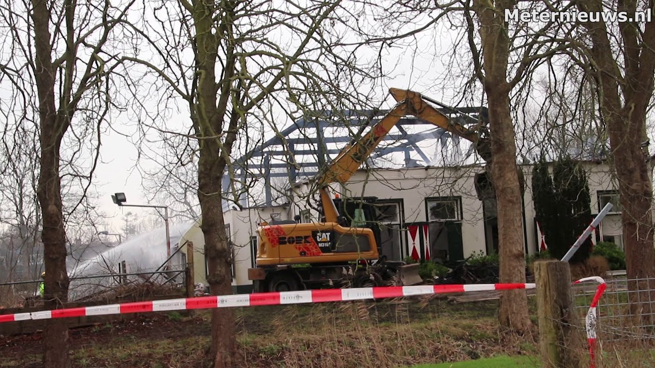 Ook woongedeelte monumentale boerderij in Groningen deels verwoest door de brand