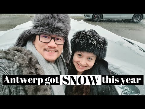 ANTWERP GOT SNOW THIS YEAR! (So we did some CATWALK on the SNOW)