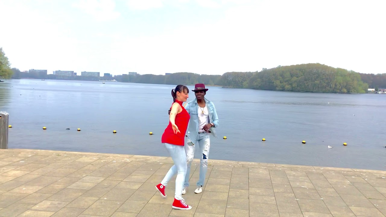 Cuban salsa( Casino dance) by Sabor de Cuba in Amsterdam
