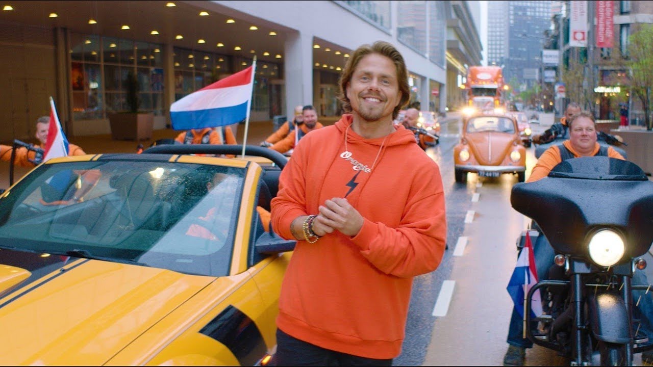 André Hazes - Wij Zijn Oranje (Official Music Video)