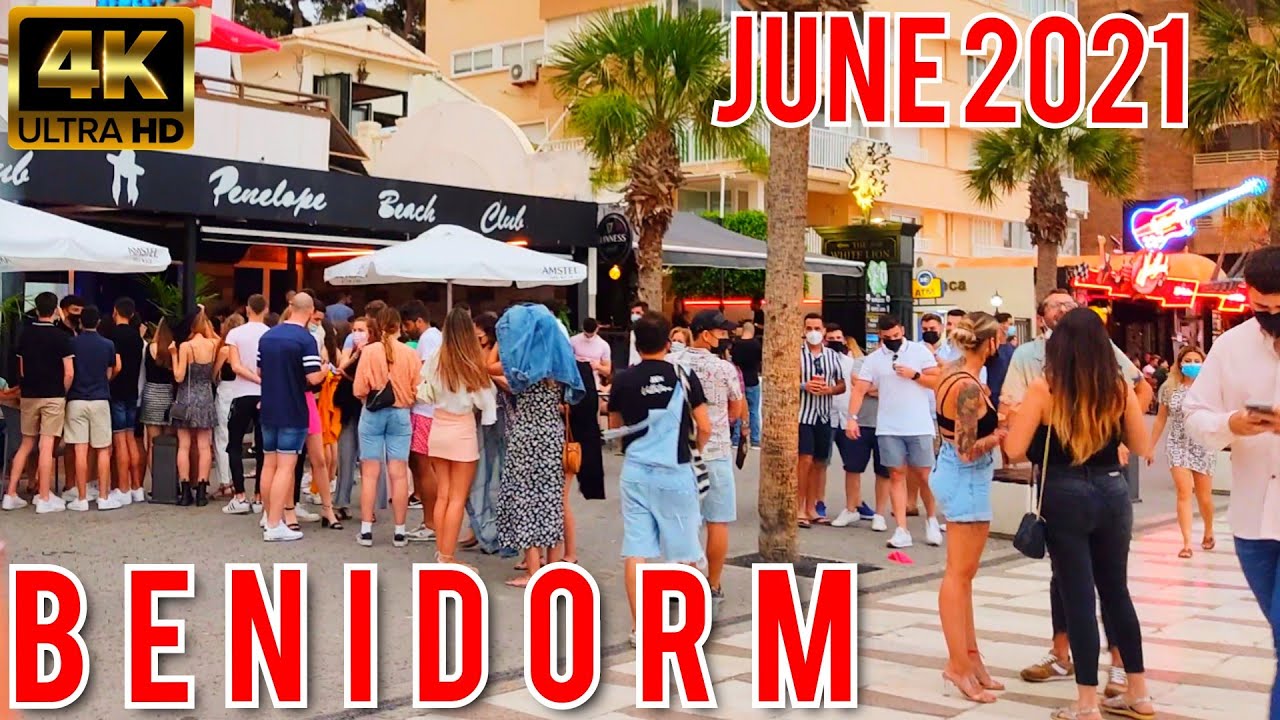 BENIDORM Night Life Levante Beach June 2021 Costa Blanca SPAIN Walking Tour 4K