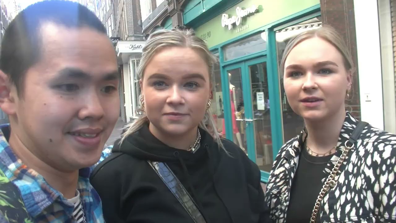 Dang Do Op Avontuur Vlog S2 #33 - Amsterdam- Tony's Chocolonely Store -Captain Candy - Fans - Deel 3