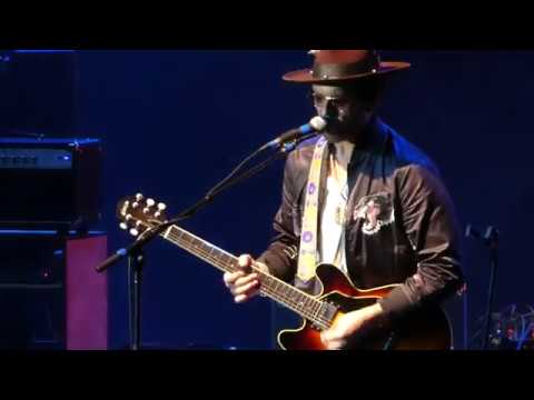 DOYLE BRAMHALL II / EXPERIENCE HENDRIX : "Izabella" : FANTASY SPRINGS CASINO (Oct 11, 2019)
