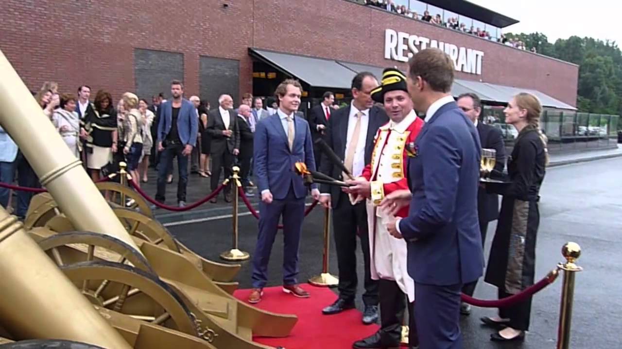 Officiële opening Van der Valk, Jt Bioscoop Flamingo Casino in Hoorn