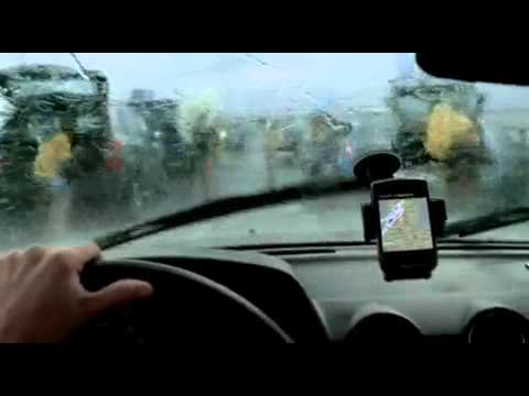 Anne-miek en Roy van Houtum in Commercial Vodafone Buienradar Power to you.mp4