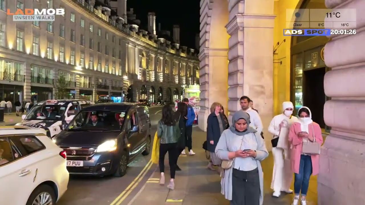 London Live: Friday Night • London Walking Tour [25 March 2022]