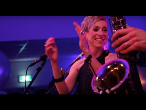 Partyband Casino Royale XXL  | All About That Bass & Waiting For The World To Change