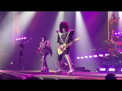KISS Deuce live in Amsterdam ziggo dome 2022 Holland