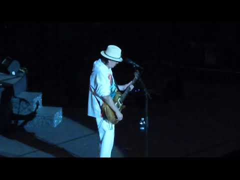 Carlos Santana