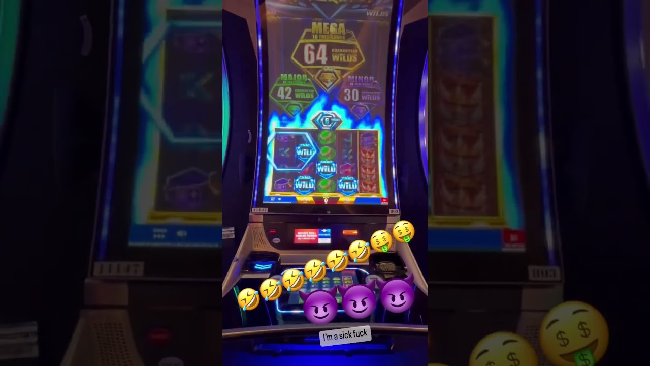 I guess I’m just lucky idk ?‍♂️ #casino #slots #lasvegas #fyp #money #viral #gambling #wow #lol