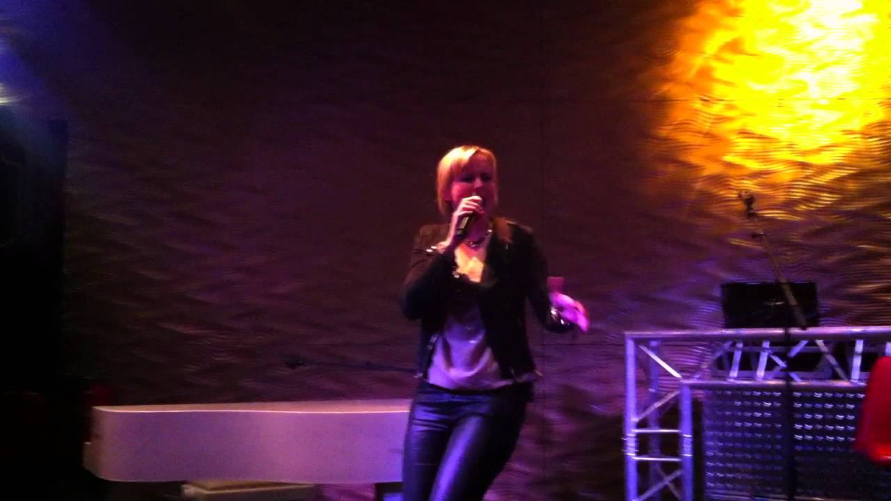 Leonie Meijer - Message in a bottle // Holland Casino Groningen 27-01-12 Lady Lounge