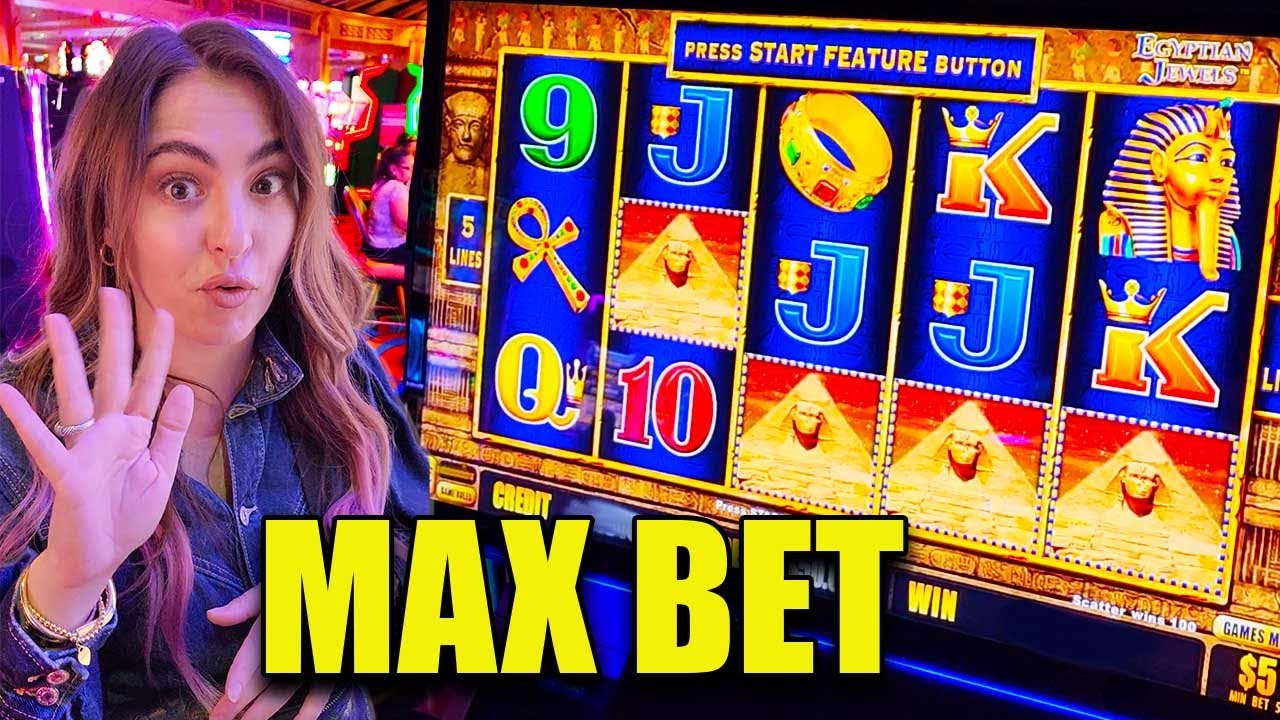 OMG!! I WON A HUGE 8X MULTIPLIER On Dollar Storm!!!