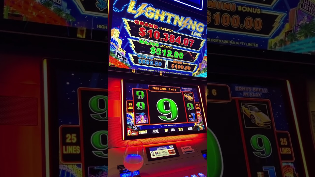 $500 FOUR CASE WIN!!! #slots #bonusfeature #slotwin #jackpot #slotmachine #casinogame #casino